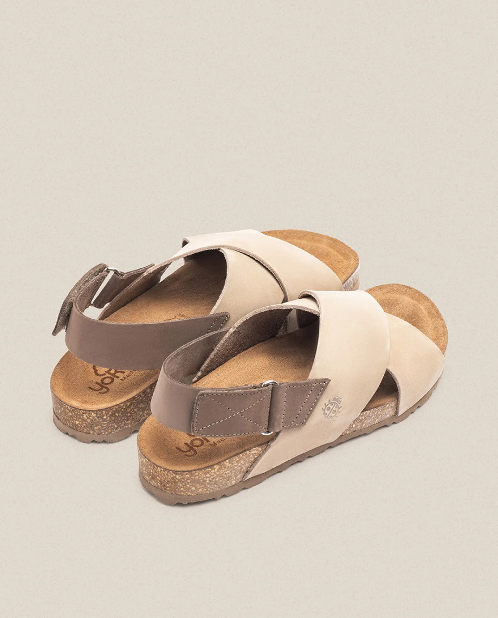 Outlet Yokono Sandalia Plana Jerba 134 Beige
