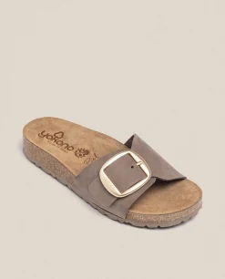 Shop Yokono Sandalia Plana Jerba 114 Marrón
