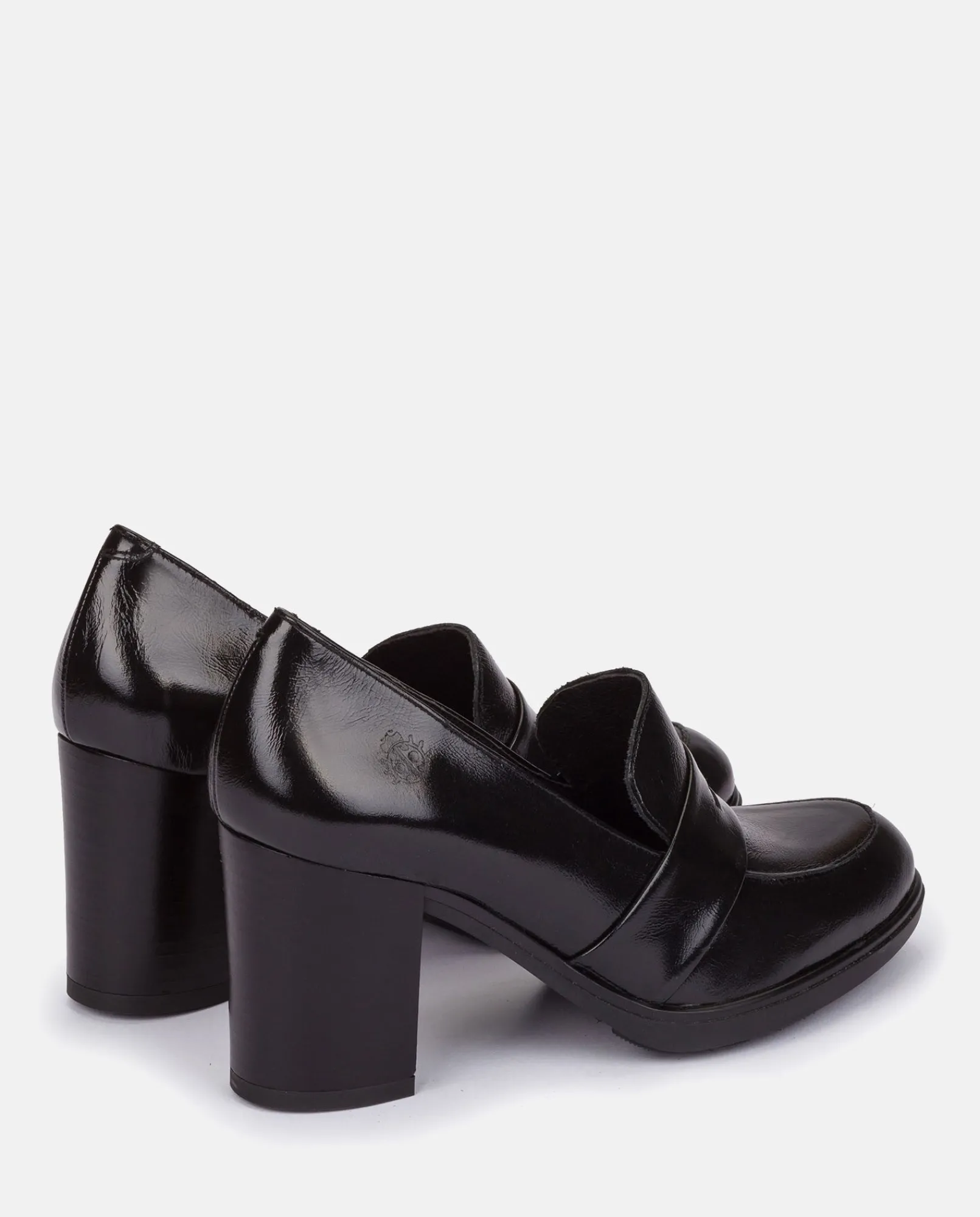 Best Sale Yokono Zapato De Tacón Kiel 001 Negro